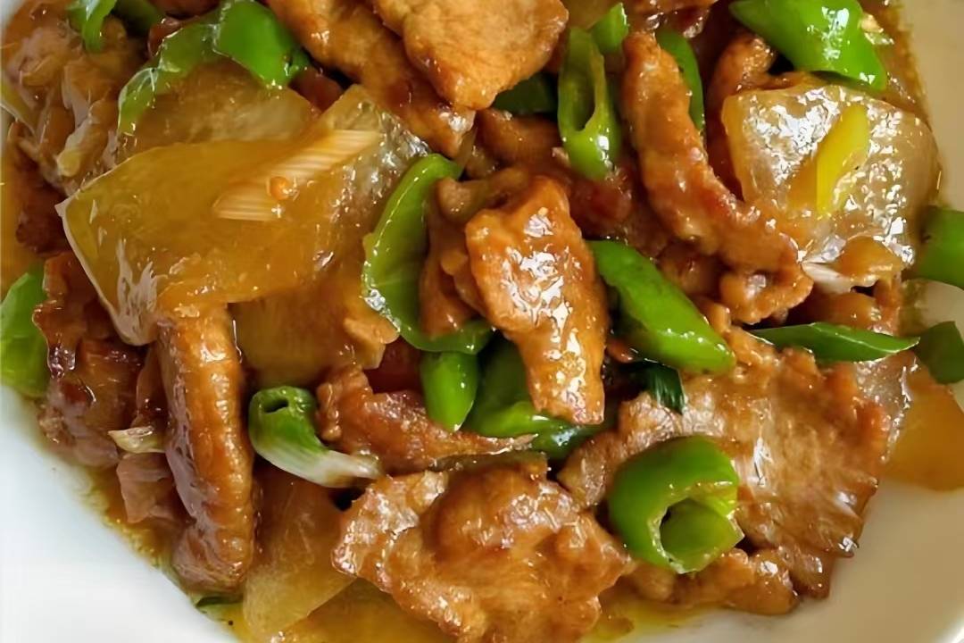 一口爆汁的“天然刮油神器”，这盘冬瓜炒肉片太绝了！