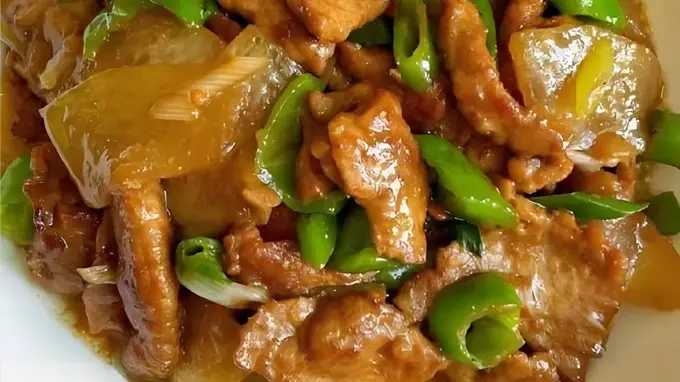 一口爆汁的“天然刮油神器”，这盘冬瓜炒肉片太绝了！