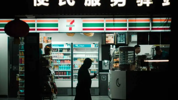 谁来拯救便利店?