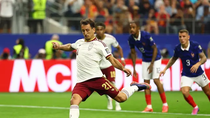 世界杯-亚马尔造点奥亚萨瓦尔罚中 西班牙半场1-0法国