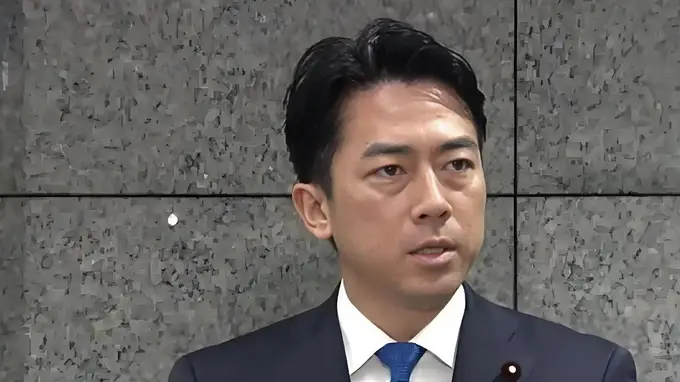 中日关系有变？高市内阁试图拥核，小泉进次郎被催下台，日本乱套了