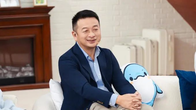 梁建章：国家每月300元育儿补贴不够，该给家庭发一份“育儿工资”