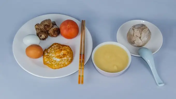早上吃鸡蛋时,尽量别和这3种食物一起吃,别拿健康开玩笑