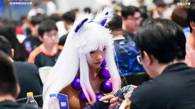 符文战场》全国公开赛北京站：赛事体验革新，娱乐互动升级