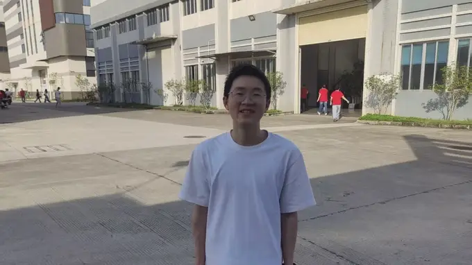 2026湘窖三湘阳光助学行动启动后 双胞胎兄妹高考交卷即进厂攒学费