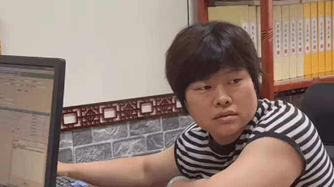 周荣素教做家庭版酥脆小麻花，无添加更健康