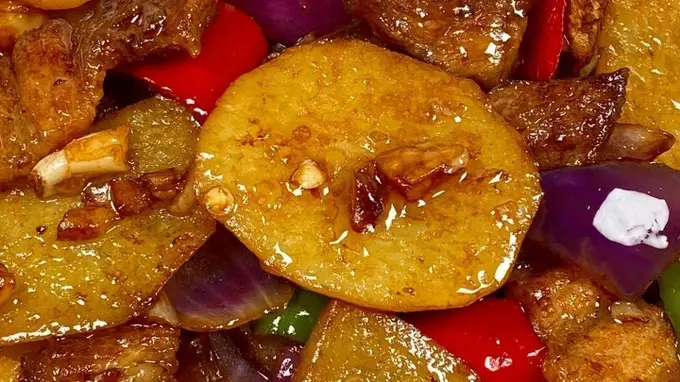 干锅土豆片 焦香诱惑等你来尝