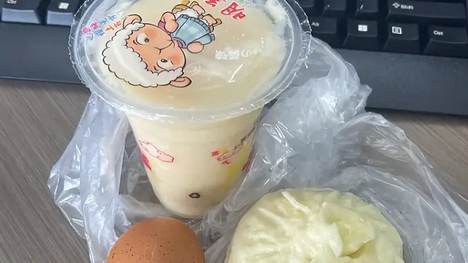 早餐店里的现磨豆浆,本质上是预制豆浆,店员爆料:早就不现做了