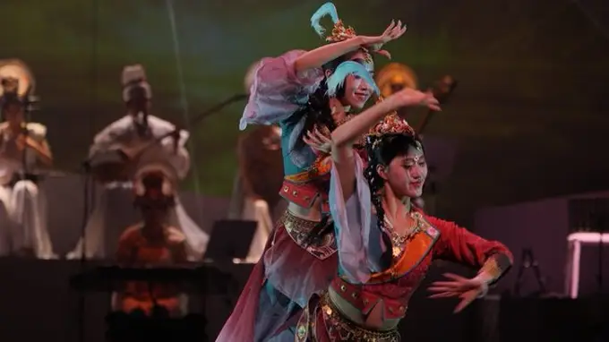 敦煌古乐从YOUNG剧场奔赴世界，《乐动敦煌·盛世妙音》国际巡演开启