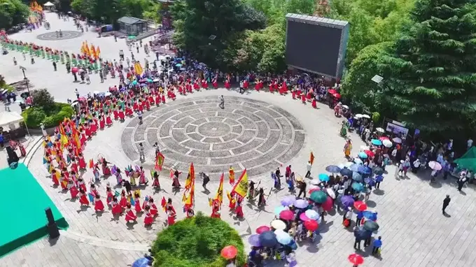 近10万人参与!西秀区旧州古镇举办民俗活动“抬城隍”