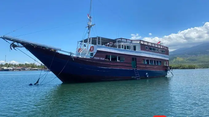 中国游客亲历印尼沉船:没人告知发生了什么 漏气救生筏漂流数小时 公司只赔一半团费