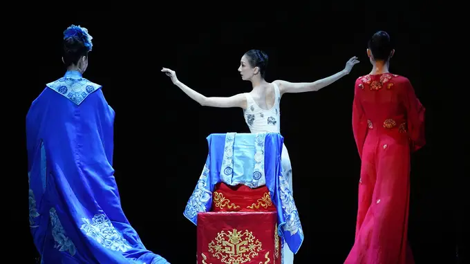中芭重磅复排经典舞剧《牡丹亭》 18年后全新版本首演启幕