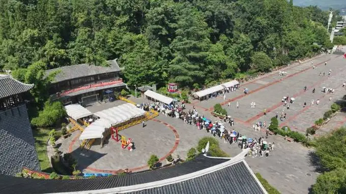 织金洞多管齐下护航游客快进漫游