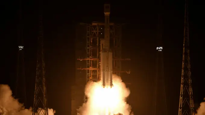 天链三号01星发射成功!长征七号改火箭文昌点火送星入轨