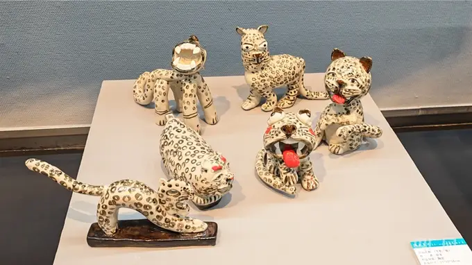 “湖山对话——青海湖主题雕塑展开幕 百件作品藏高原生灵共生意”