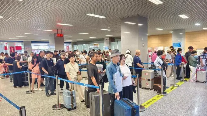 延吉机场暑运发力 对韩航线创新辟加密迎客流峰值