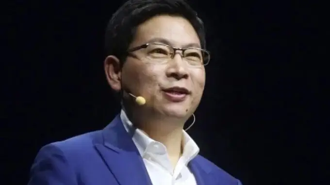 多品牌手机集体提价 华为余承东表态所有手机或因亏损销售涨价