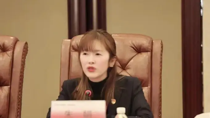 干晴获聘常熟银行副行长 44岁女柜员凭实力成万亿银行核心高管