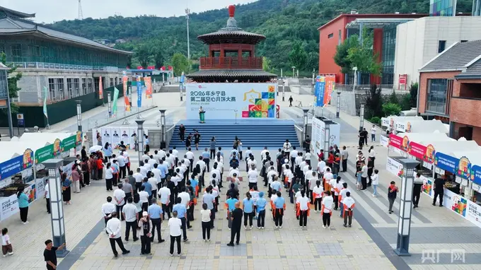 乡宁空心月饼新征程 紫砂陶小镇启动锣声响
