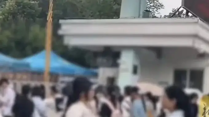 副校长充当招考掮客多重疑问待解 2024中组部人社部新规执行情况引追问