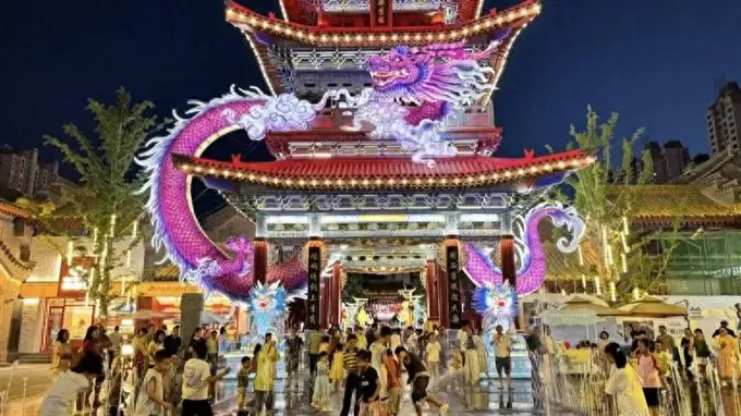 兰州夏夜烟火气 点亮夜经济新图景