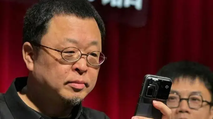 罗永浩道出行业真相!外国厂商开始抄国产手机,十年逆袭太解气