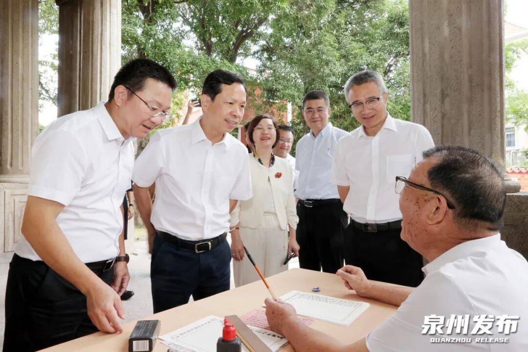 市文旅总指挥部调研泉州王宫侨批展示馆