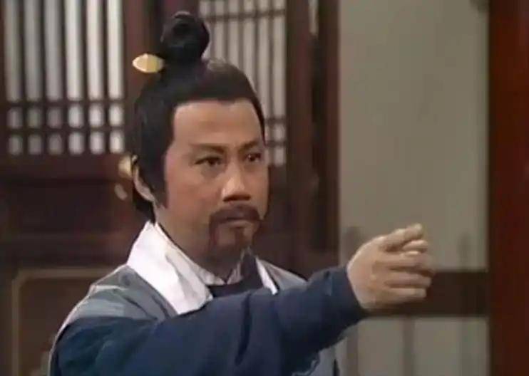 江南七怪教郭靖10年，为何不如洪七公教1个月，马钰道长一语道破