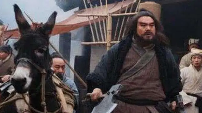 宋江号称呼保义，为何纵容李逵杀人？真实原因暴露宋江野心