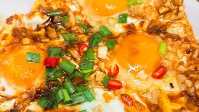 藏着诗意的家常小食，公瑾爆蛋治愈寻常三餐