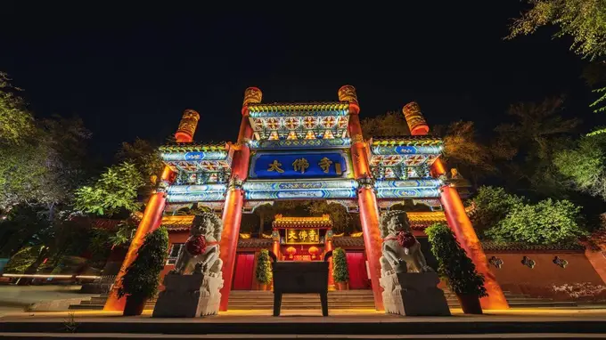 在新疆伊犁,我带你走进塞外江南的四季童话与诗意旅途