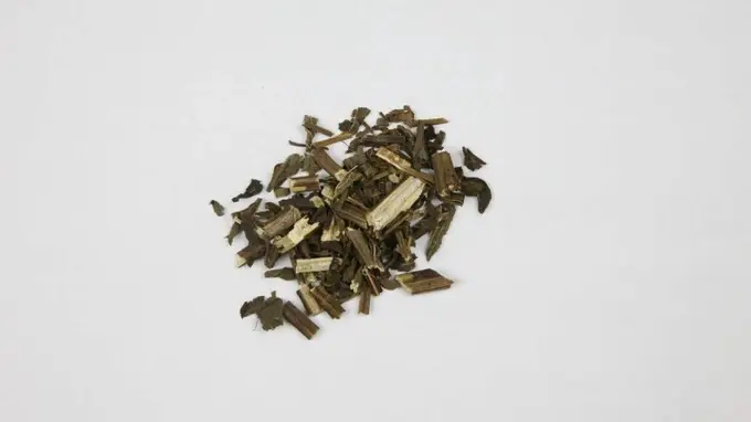 清热祛湿药食推荐 山涧溪畔的溪黄草民间用法