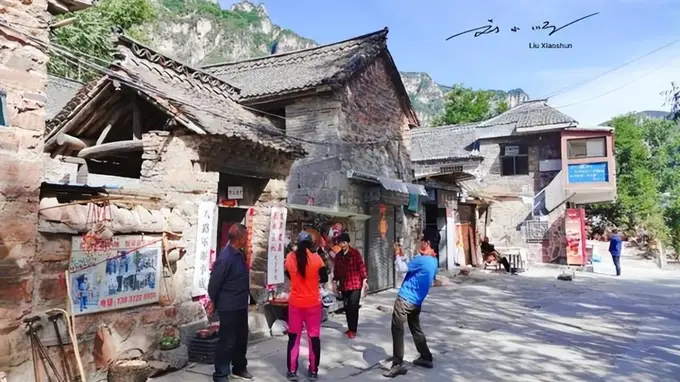 河南郭亮村：太行山深处靠绝壁长廊脱贫成网红景点