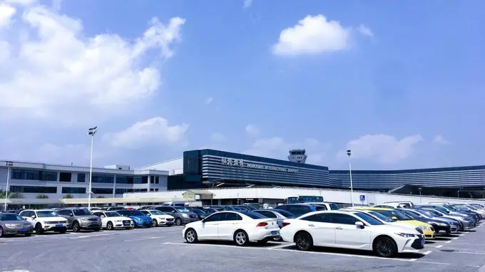 机场接送机哪个APP便宜？跑了上百趟机场，我总算摸清了门道