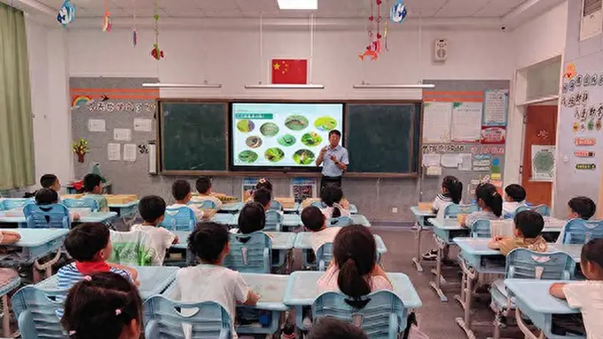 青岛市即墨区：科创宣讲进校园 厚植少年科创情怀