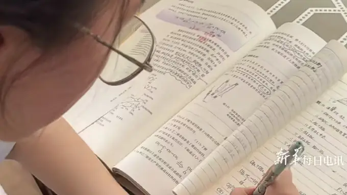 农家女孩考699分,不是供“自媒体”博主消费的短剧|快评