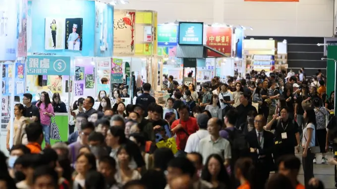 云南主题省亮相香港书展,广东馆特设“侨批文化专区”