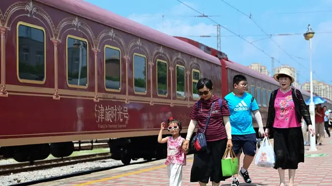 “津旅时光号”文旅专列正式发车 京津冀暑期出行再添新选择