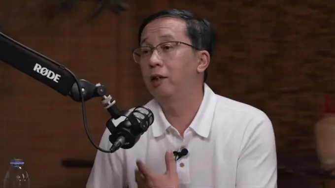 华为半导体首席科学家廖恒罕见露面 大赞梁文锋技术选择