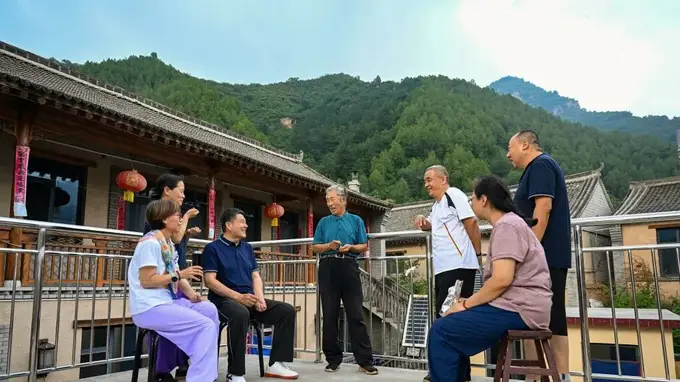 保定阜平骆驼湾：八成村民吃上旅游饭，民宿研学产业链串起致富路