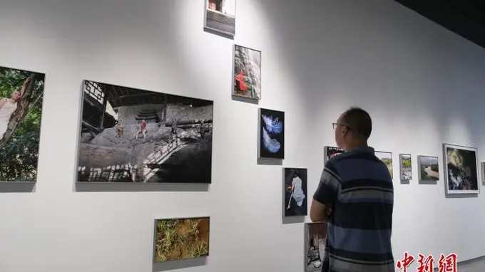 “寻路”摄影展启幕杭州 以艺术赋能乡村发展