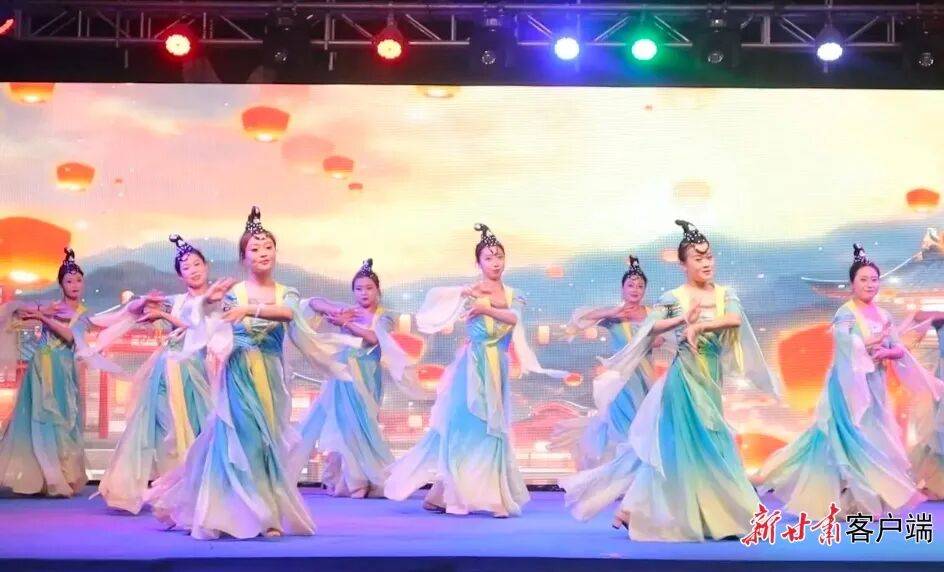 21℃夏夜，崆峒古镇有“凉”方