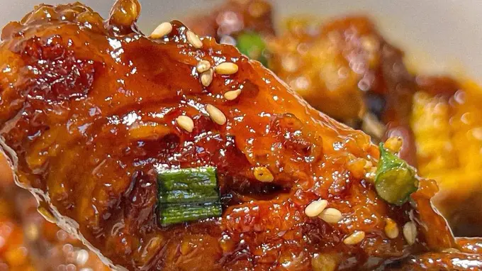 一罐可乐倒进锅里，我的独居夜晚瞬间被治愈了