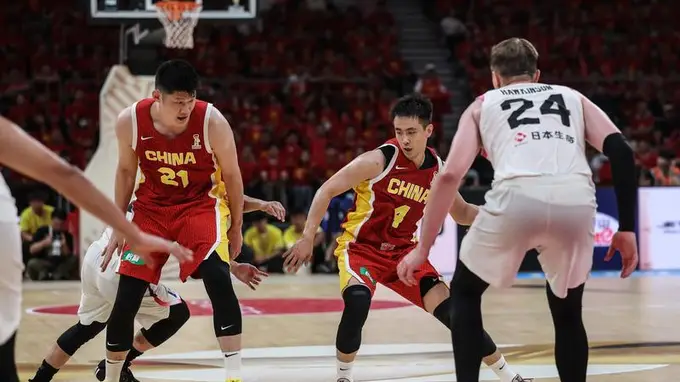 陷入绝境！中国男篮遭霍金森打爆 末轮不胜将无缘世界杯