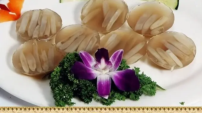 福建风味奇珍：土笋冻的独特魅力