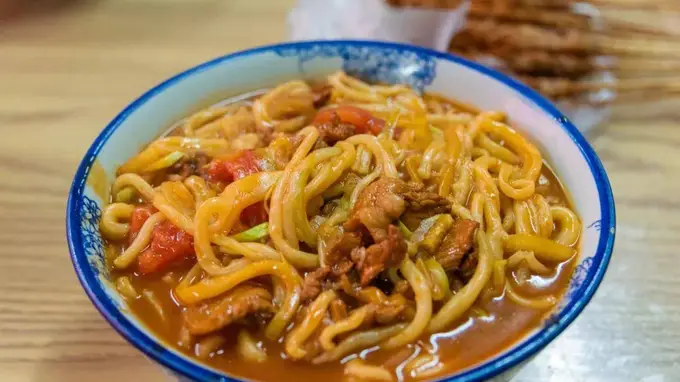 非遗美食里的山西剔尖面：从唐贞观走来的拨鱼技艺