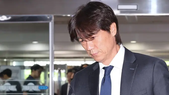 韩国队前主帅洪明甫出席国会听证会 否认选帅程序存在腐败