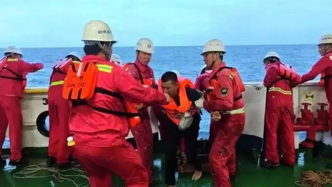 中方海警24小时极速救援越南47名遇险人员，狠打脸美菲南海谬论