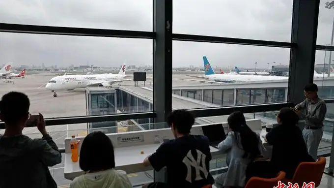 今年上海两大国际机场旅客吞吐量突破6700万人次
