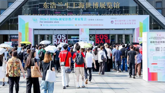 AI影像全链贯通 真实拍摄成展会核心亮点